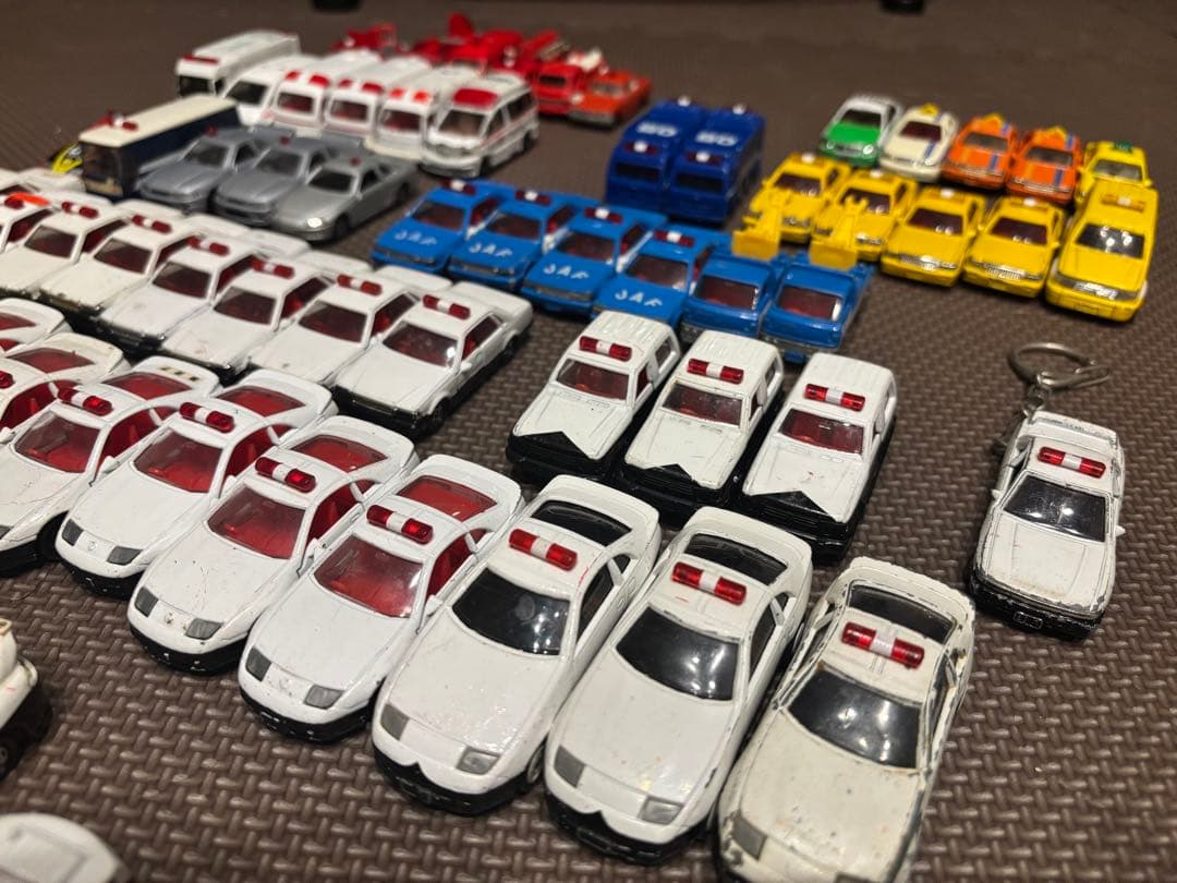 1970年代〜　レア廃盤トミカ　まとめ売り　パトカー　道路公団　JAF など