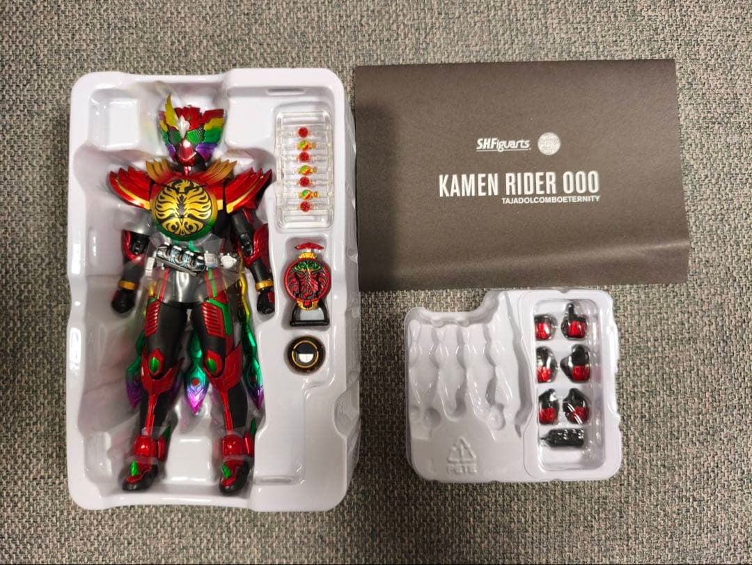S.H.Figuarts真骨彫製法 仮面ライダオーズ タジャドルコンボエタニティ