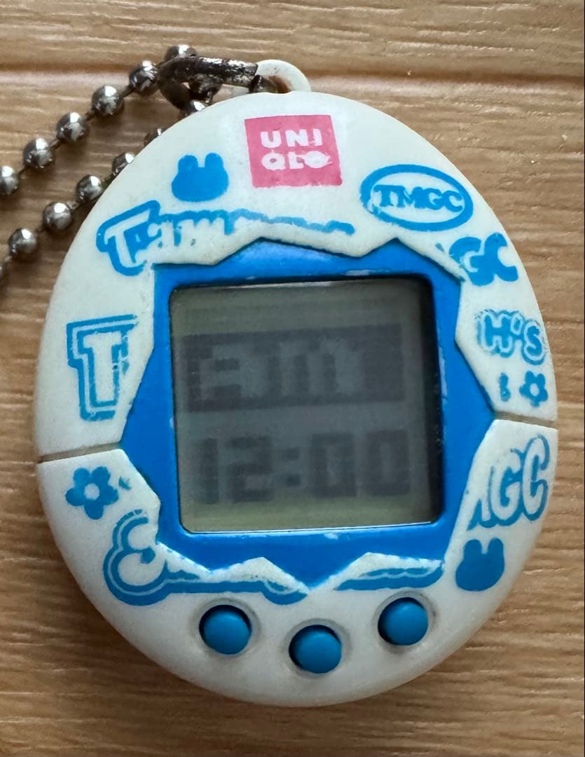 【レア・動作確認済み】2006 たまごっち　ユニクロ　ちびたまごっち
