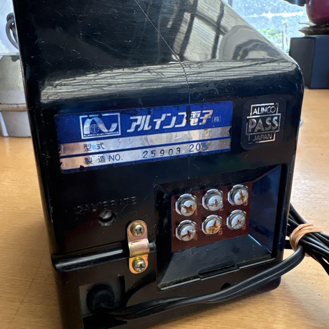恐らく無線機に使う物