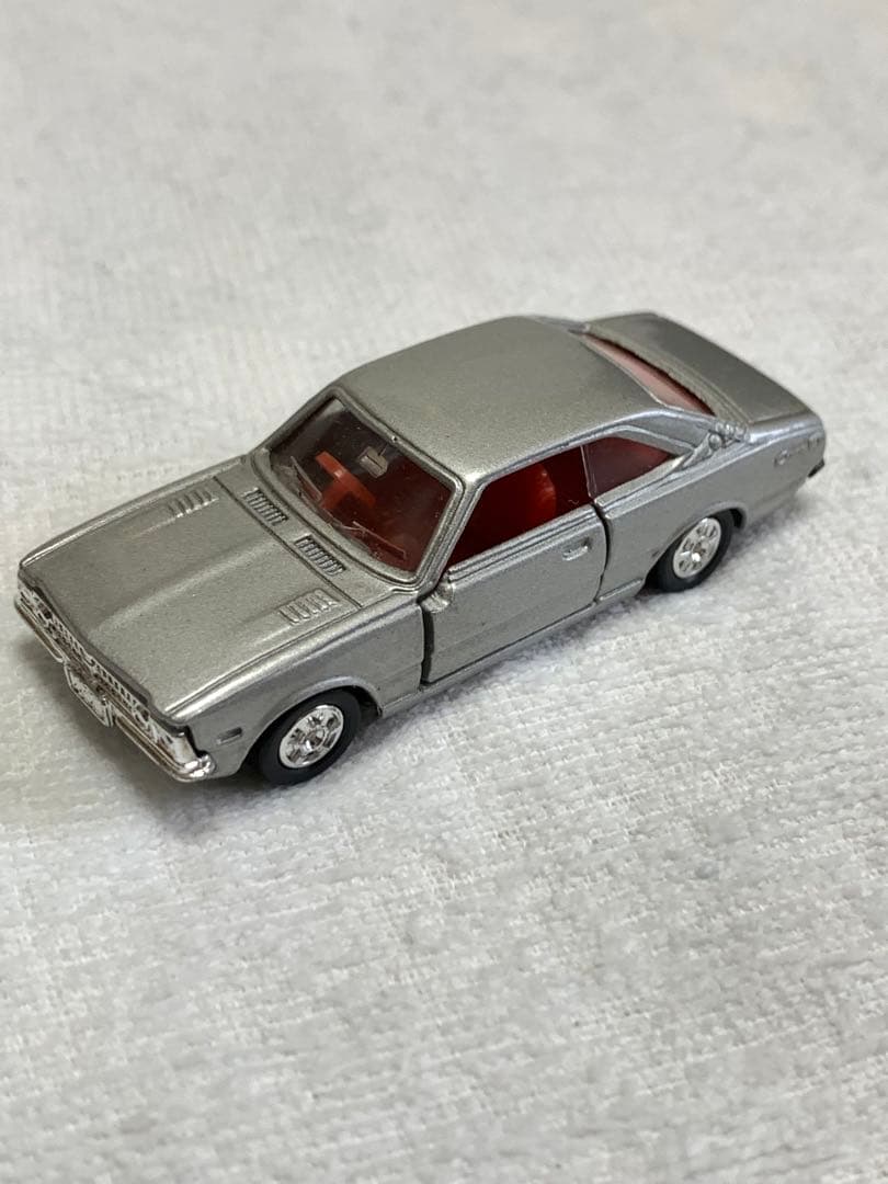 トミカ トヨタ コロナ 2000GT (黒箱　日本製)