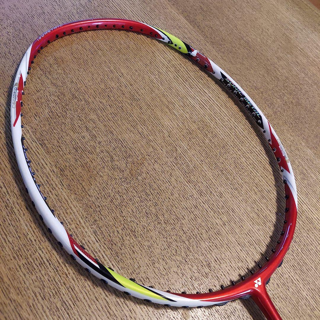 値下げ　YONEX ArcSaber 11 バドミントンラケット