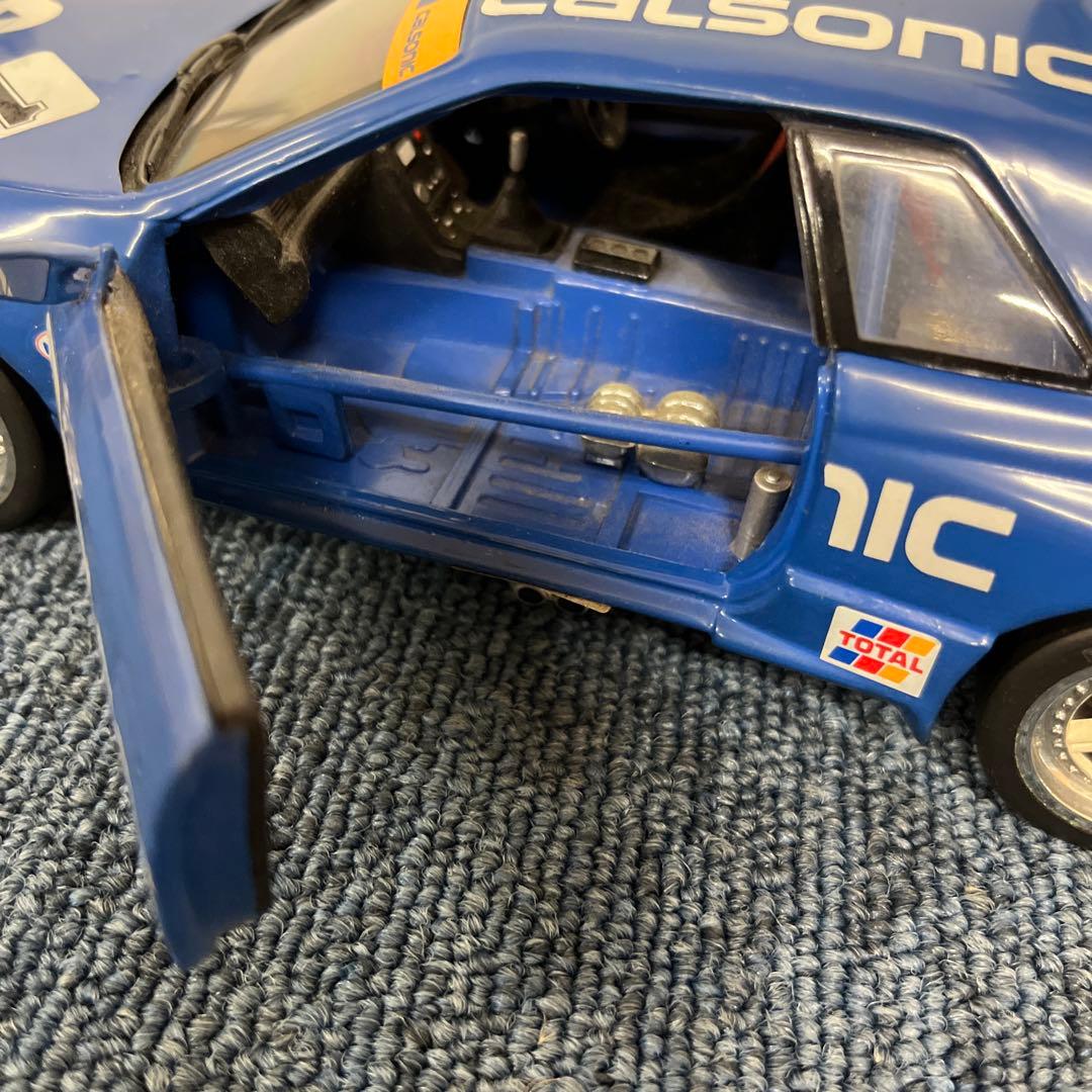 京商　 カルソニック スカイライン GT-R 1/18 日産 NISSAN