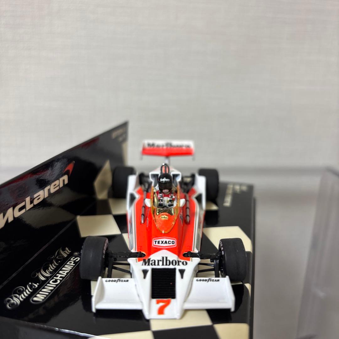 1/43ミニチャンプス マクラーレンフォード M26J.ハント マルボロ仕様