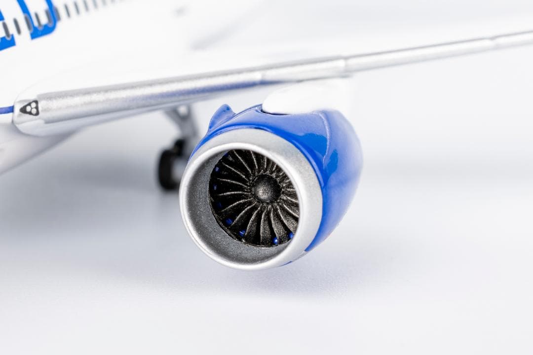 ユナイテッド航空 787-8 ドリームライナー N45905 1/400