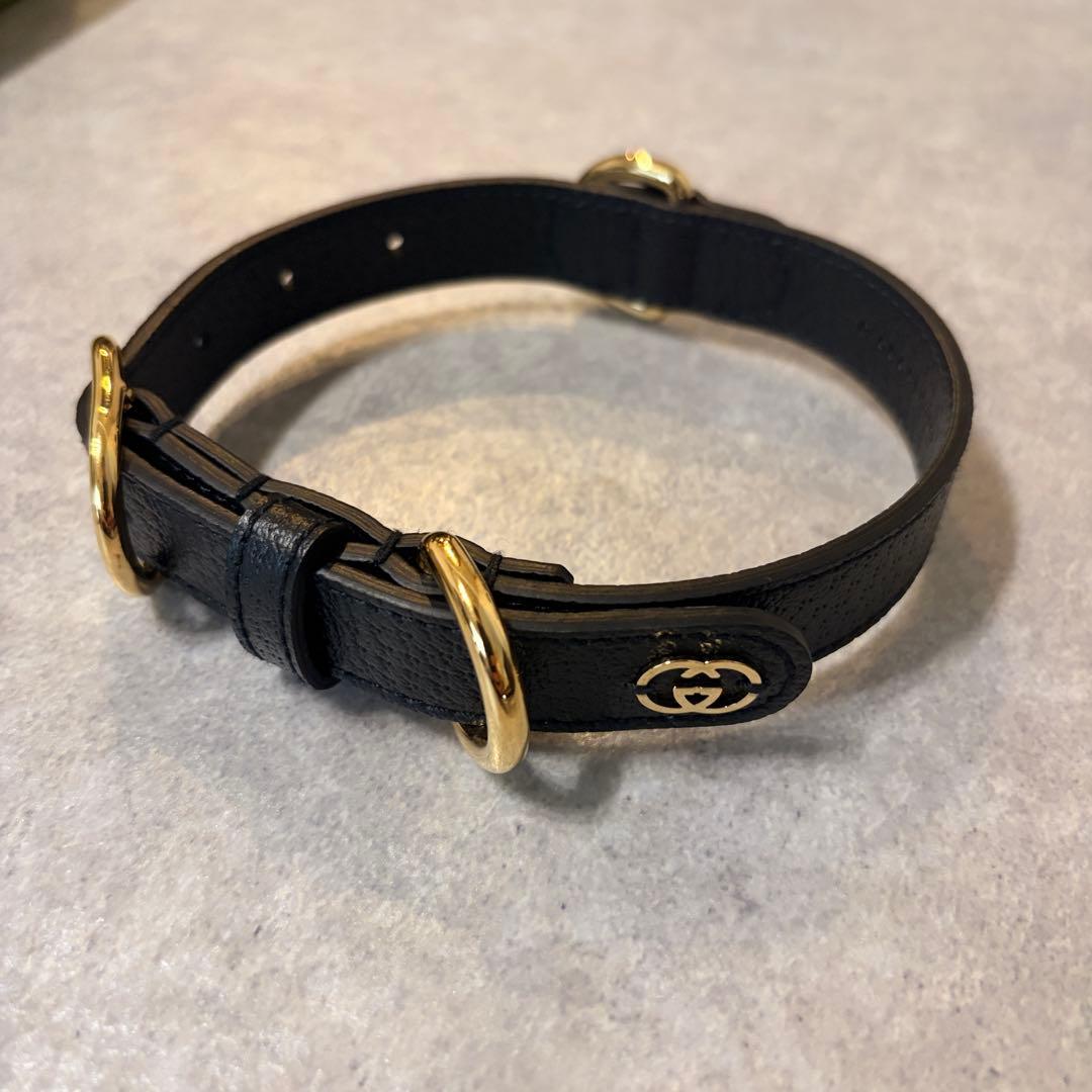 GUCCI ブラックレザー首輪