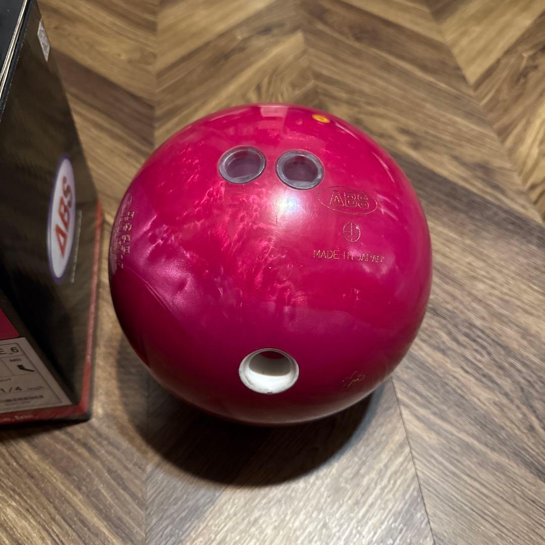 Accu Drive VI ボウリングボール 14 lbs