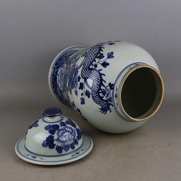 清康煕青花竜着牡丹紋将軍缶 景徳鎮 陶磁器 装飾品 現代工芸品 美術品 置物