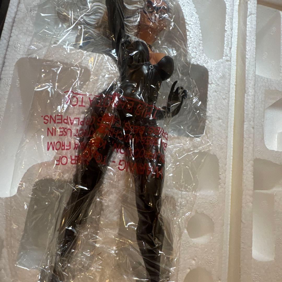 ダイヤモンドセレクト　マーベルコミックス　ブラックキャット スタチュー⭐︎新品⭐︎