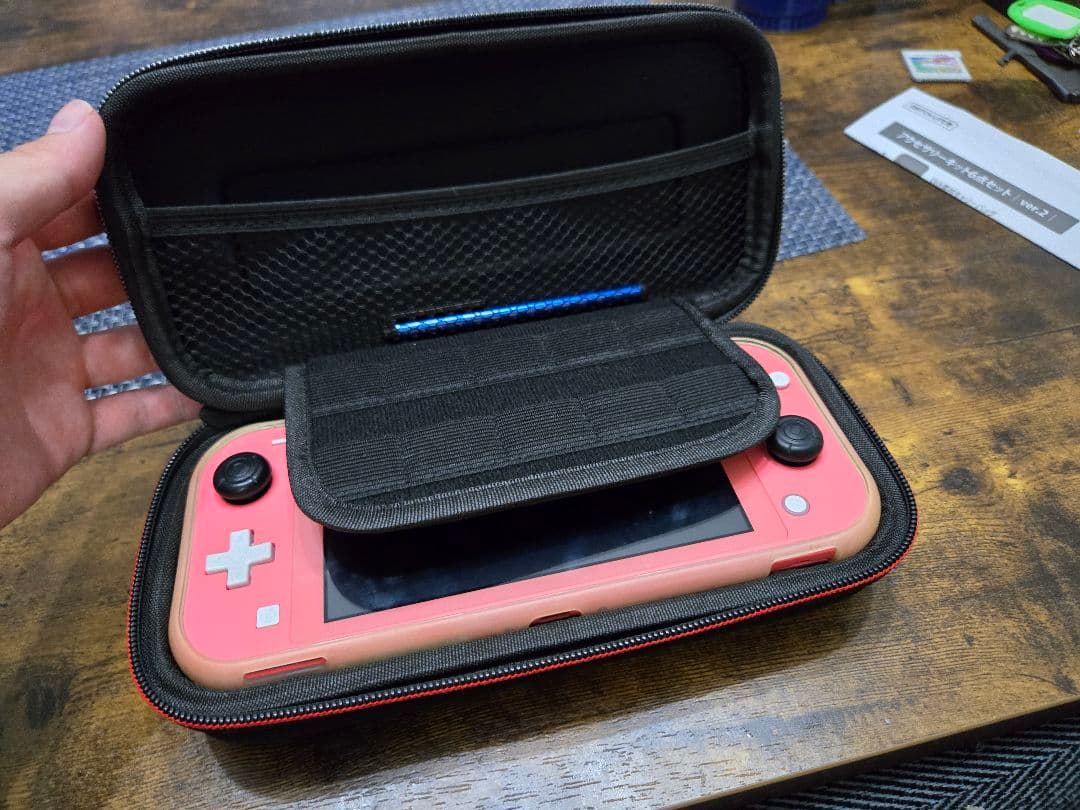 switchライト本体　コーラル　カバー付き