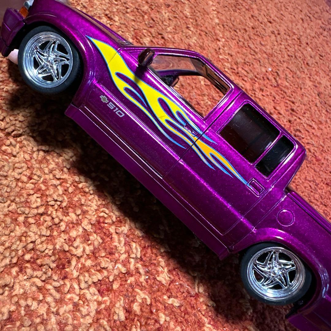ミニカー JADA CHEVROLET