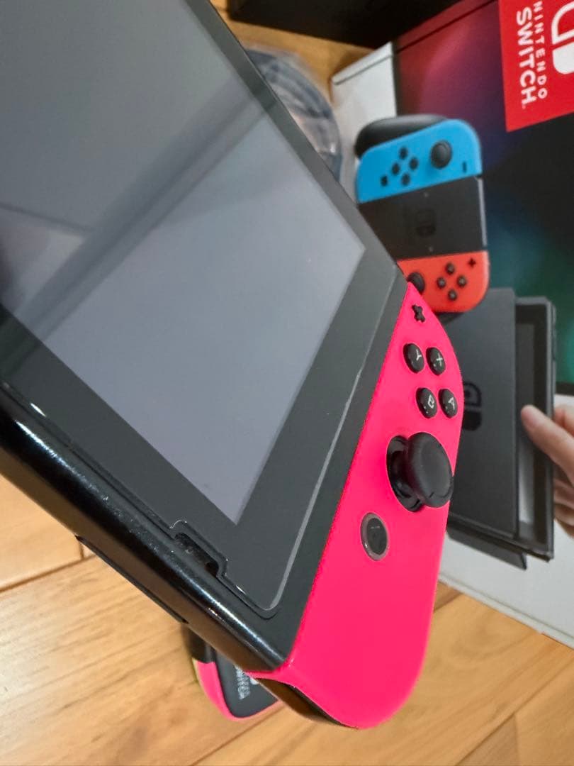 Nintendo Switch 本体 + おまけ（ケース・強化ガラス）