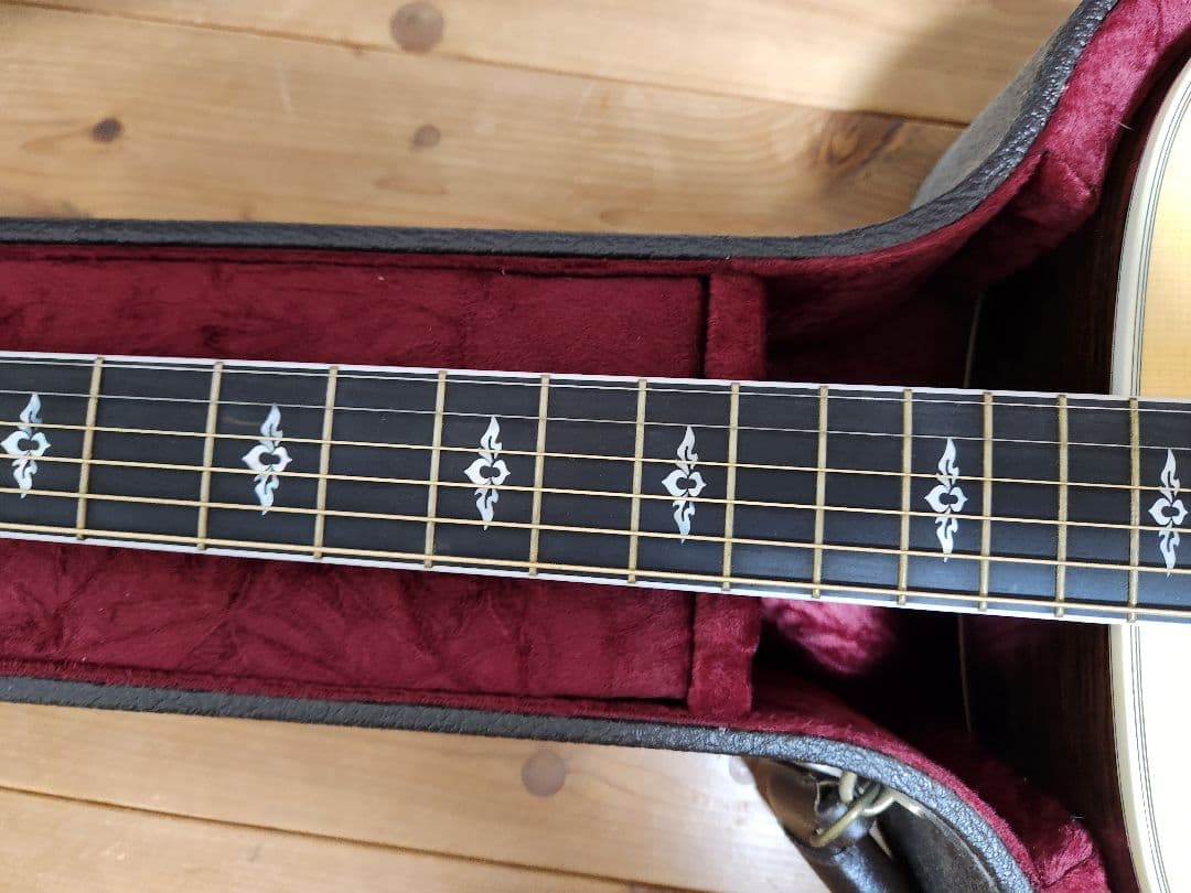【コブクロ 小渕健太郎さん愛用】Taylor 810 テイラー