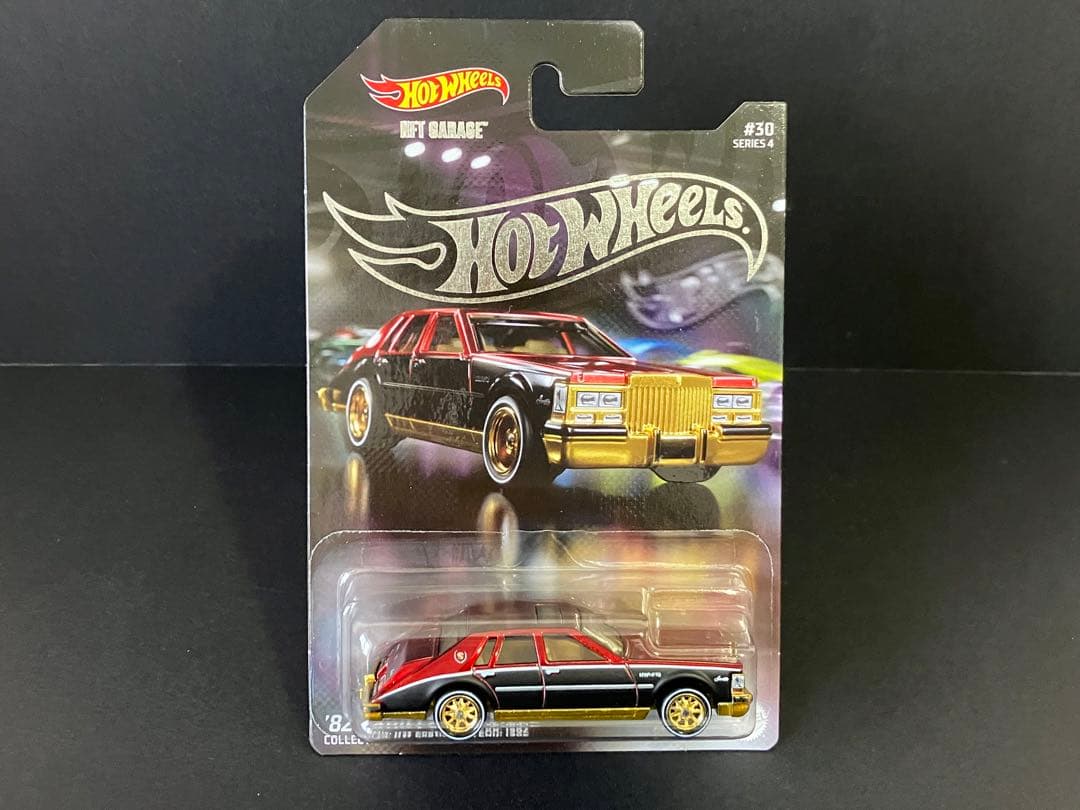 NFT Garage Series4 ‘82 CADILLAC SEVILLE