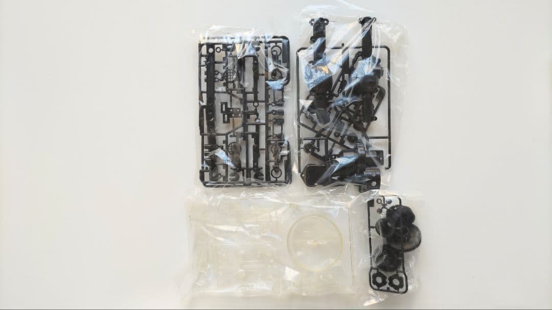 タミヤ 1/10 トヨタ FJクルザー CC-01