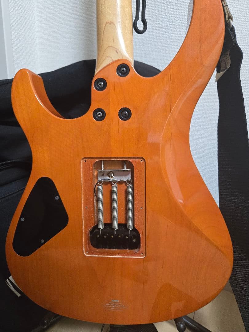 Yamaha パシフィカ821DX Dimarzioピックアップ
