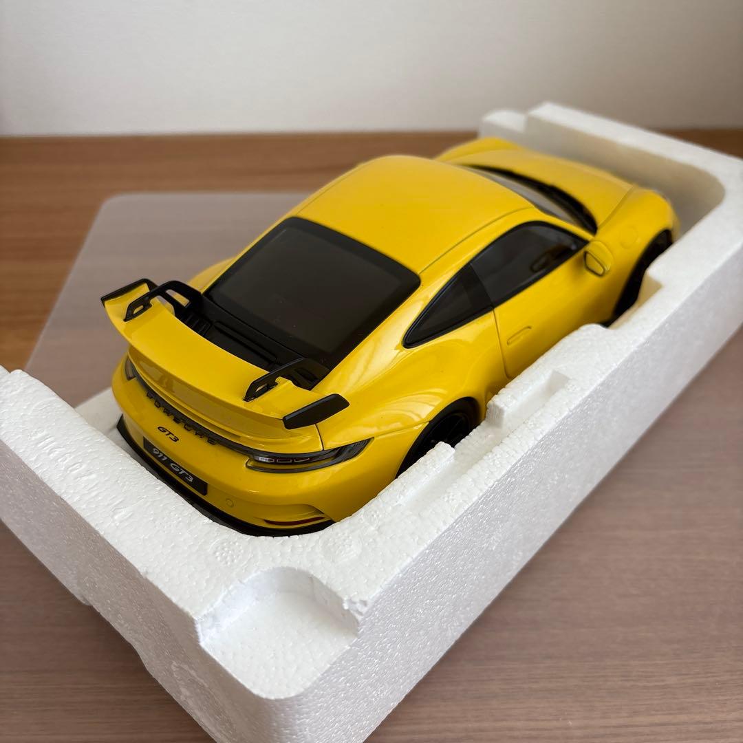 NOREV ノレブ　ポルシェ 911 GT3 ミニカー 1/18 イエロー