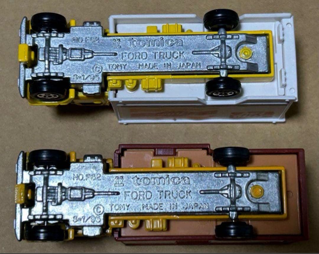 トミカ フォードトラック 2台セット