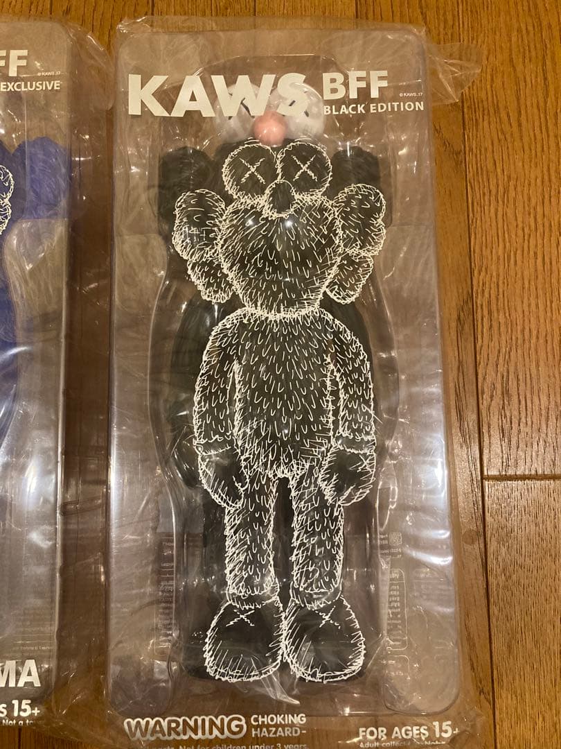 KAWS BFF MoMA EXCLUSIVE BLUE&black 新品未開封