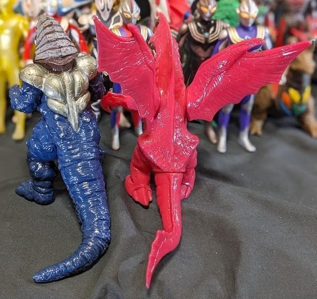 ウルトラマンティガ＆登場怪獣・宇宙人（バンダイ）ソフビフィギュア22体セット＋１