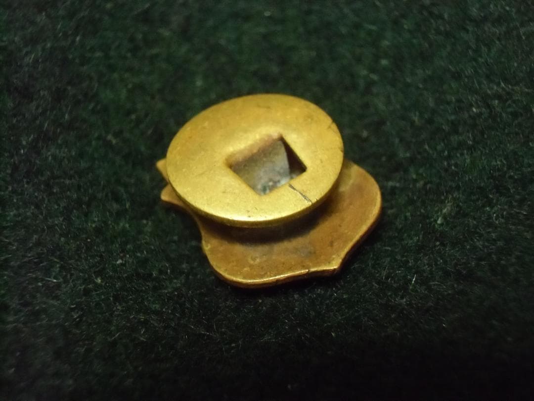 ＳＰスペイン軍＊青師団/第２５０歩兵師団＊襟ボタン穴用メンバーバッジ（実物）