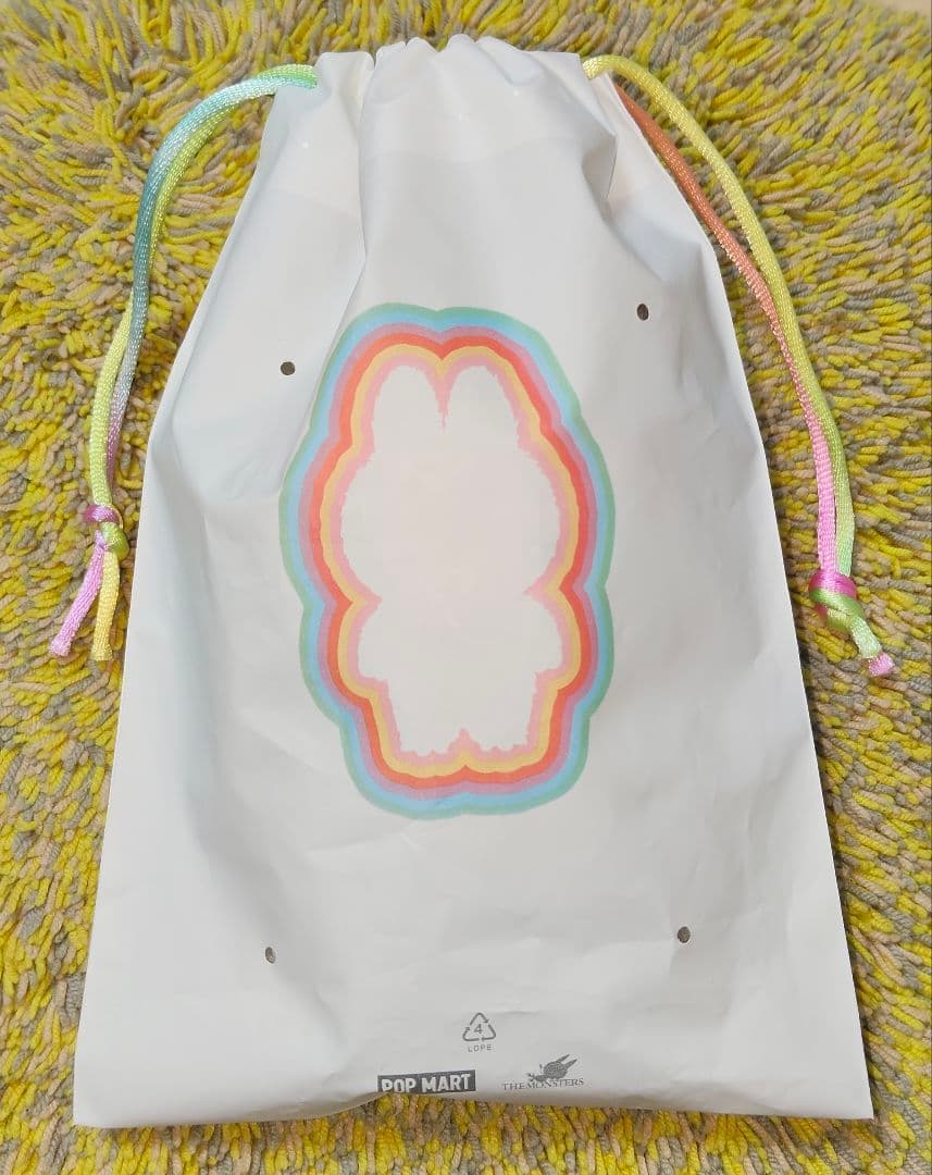 ラブブLABUBU Big into Energy シークレット☆