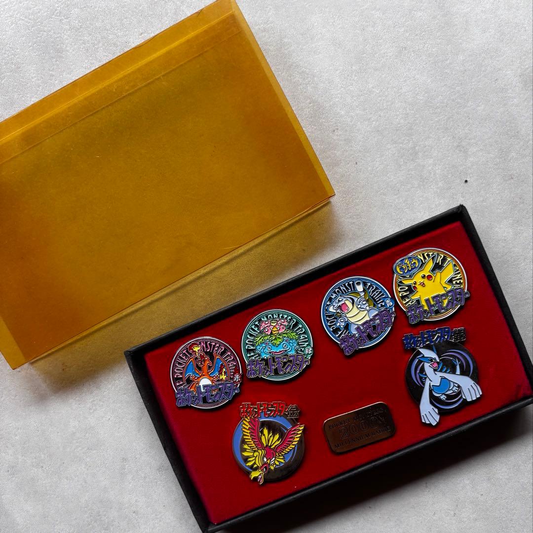 【希少】ポケットモンスター ミレニアムピンバッジセット　2000年　未使用