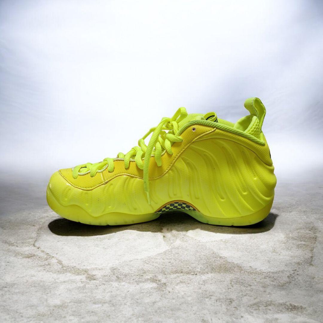 ​【希少】NIKE エアフォームポジット 26.5cm 蛍光イエロー ボルト