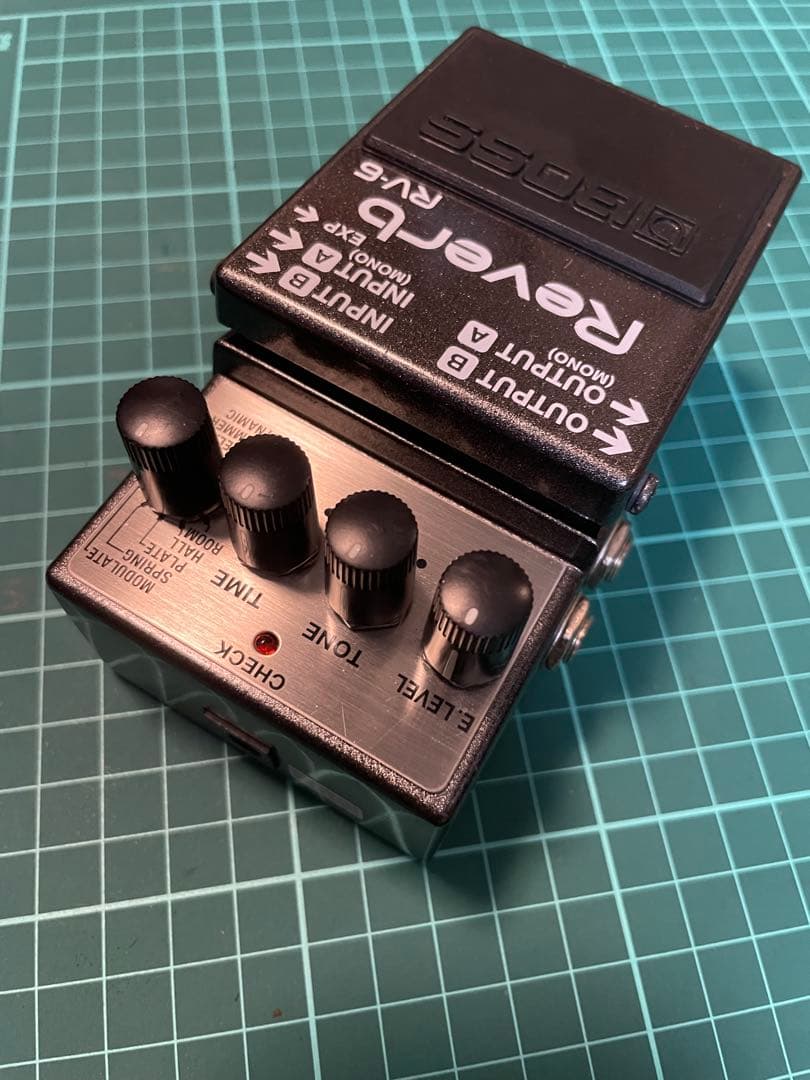 BOSS RV-6 リバーブエフェクター　箱有