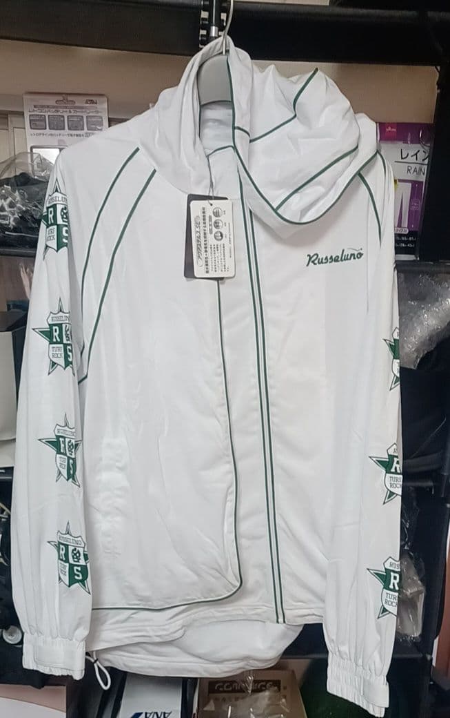 Russeluno ホワイト　ジップアップパーカー　サイズ4 新品　未使用