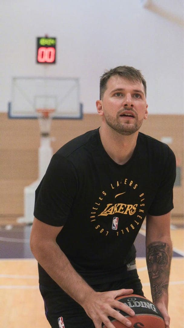 ナイキレイカーズNBA25シーズン選手支給品プラクティスノースリーブLサイズ