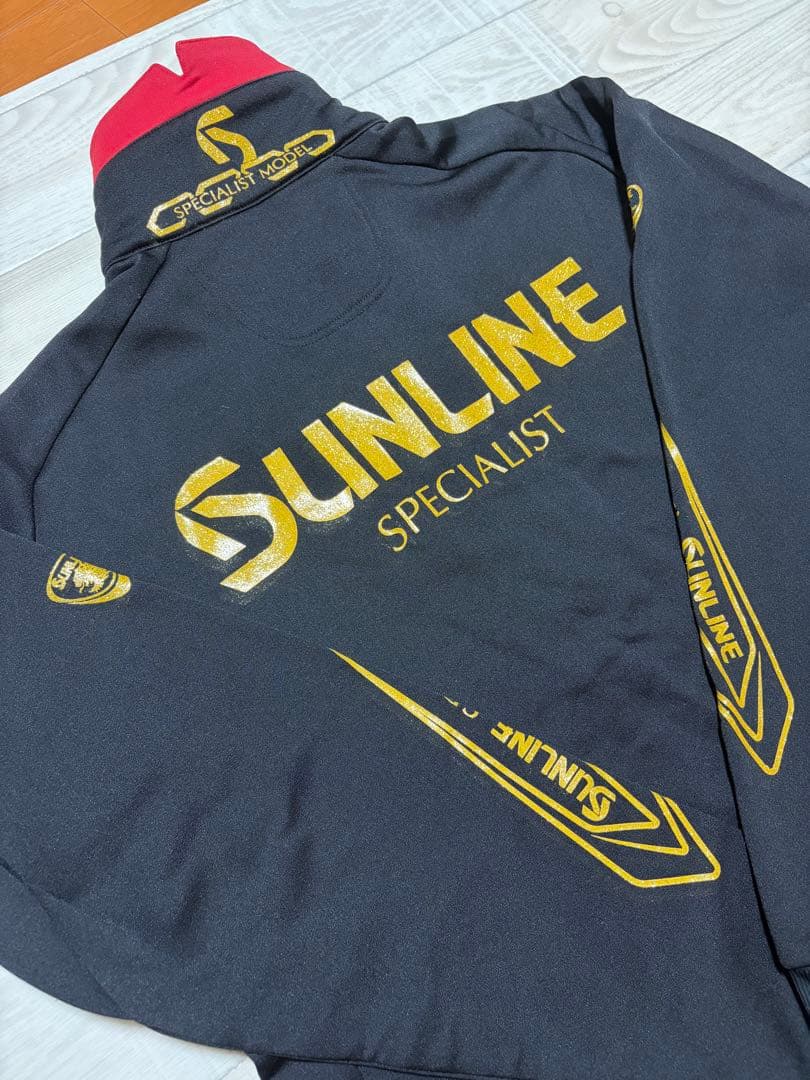 サンライン　ジップアップシャツ　Mサイズ