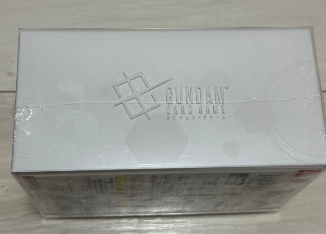 新品・未開封シュリンク付き　ガンダムカードゲーム　リミテッドBOX Verβ