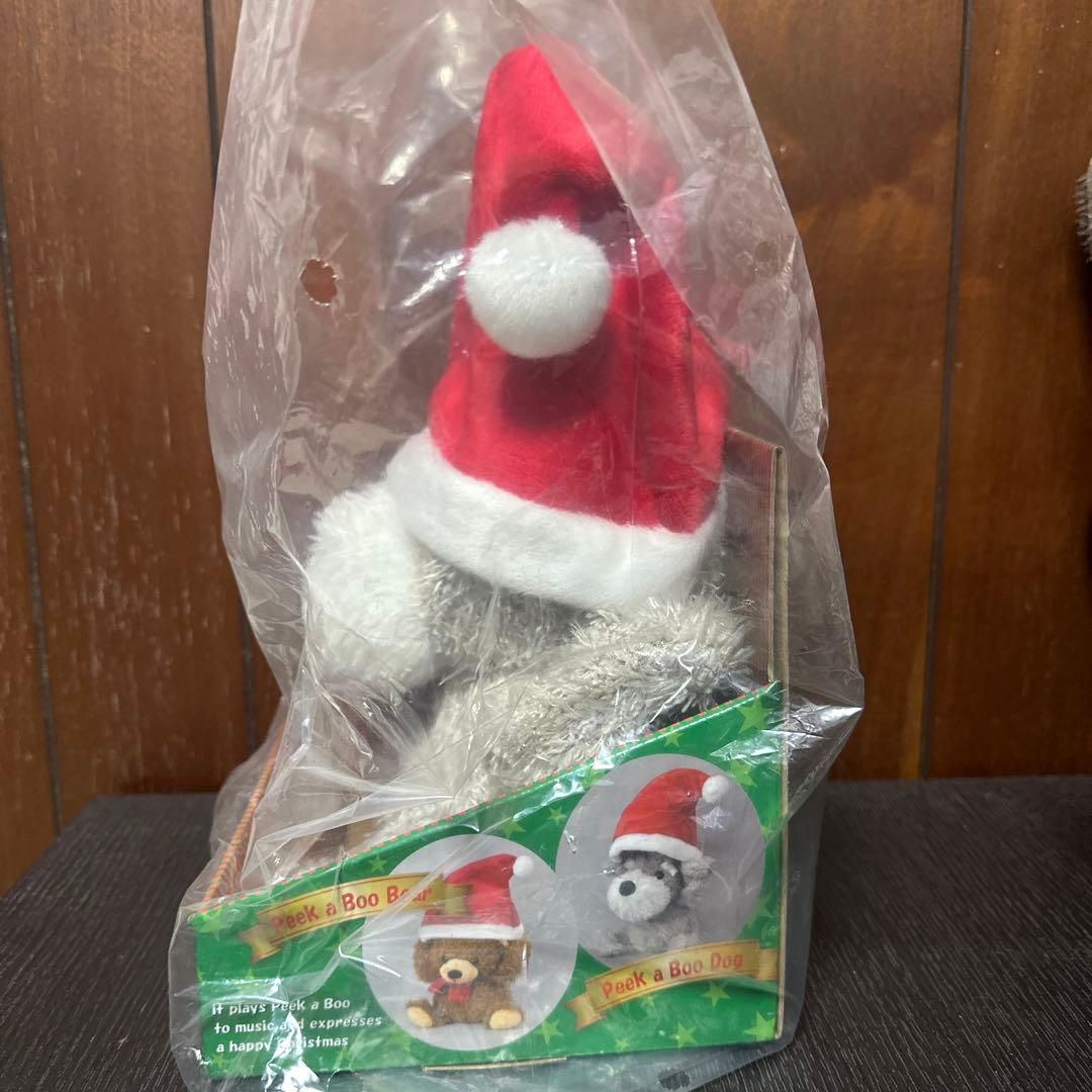 Peek a Boo Santa ピーカーブーシュナウザー