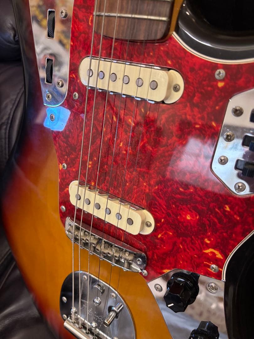 reina　　Fender Jaguar サンバースト　JG66-85