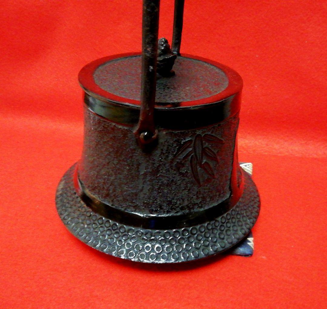 南部鉄瓶/岩鋳造　未使用保管品　山水型/笹竹紋様　茶道具/金属工芸品