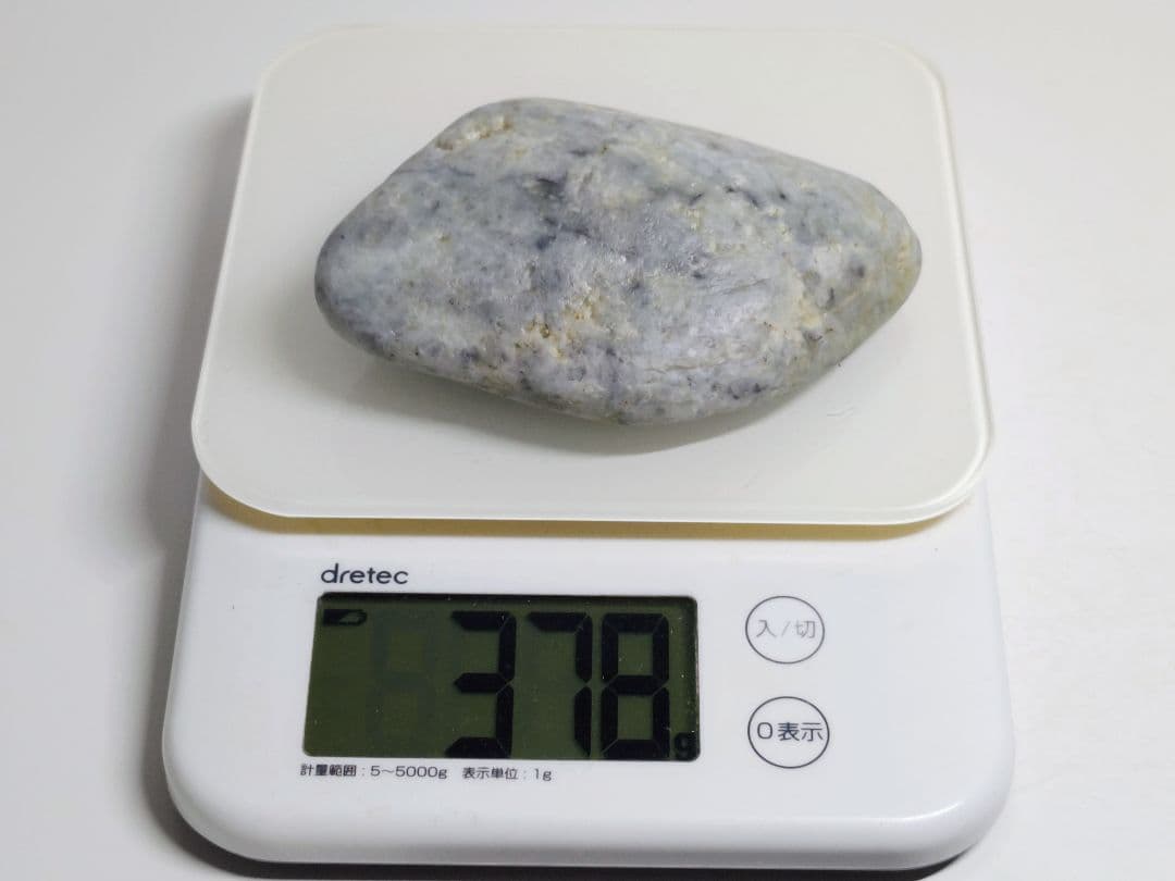 糸魚川134 翡翠 378g ヒスイ 原石 鑑賞石 自然石 誕生石 鉱物 鉱石