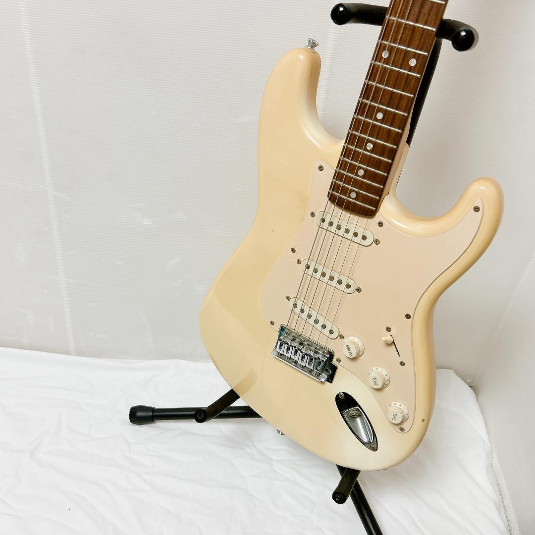美品 Squier スクワイヤー ストラトキャスター Bullet 訳あり特価