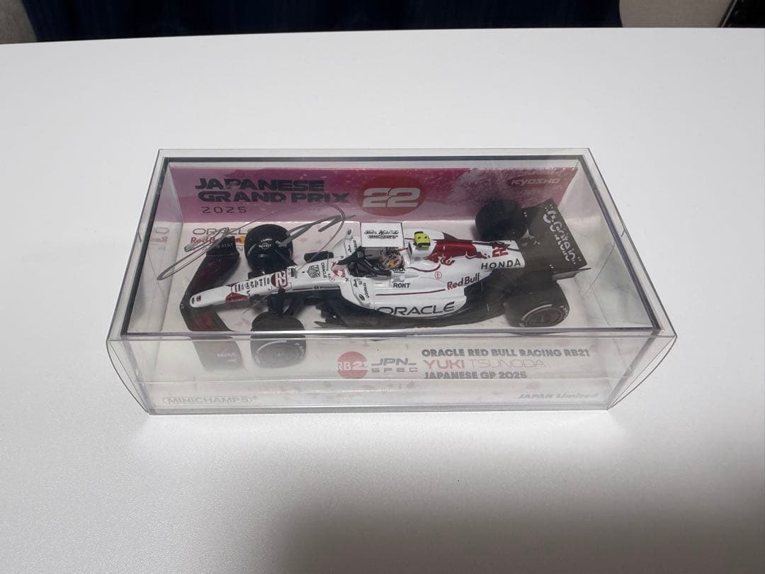 直筆サイン入り F1 角田裕毅 選手 2025 日本GP 1/43スケールモデル