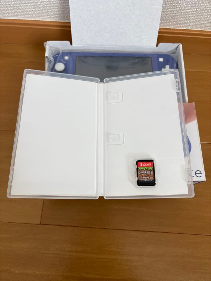 Nintendo Switch Lite & マインクラフト付き