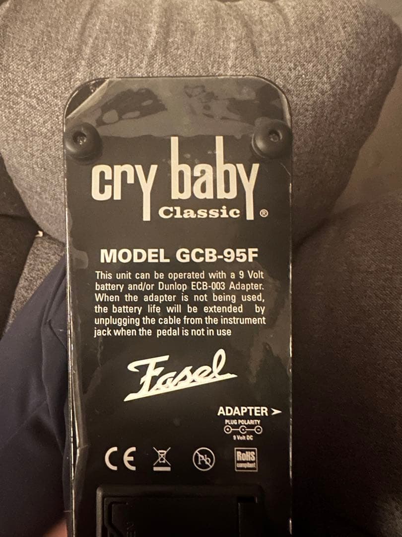 ギター crybaby