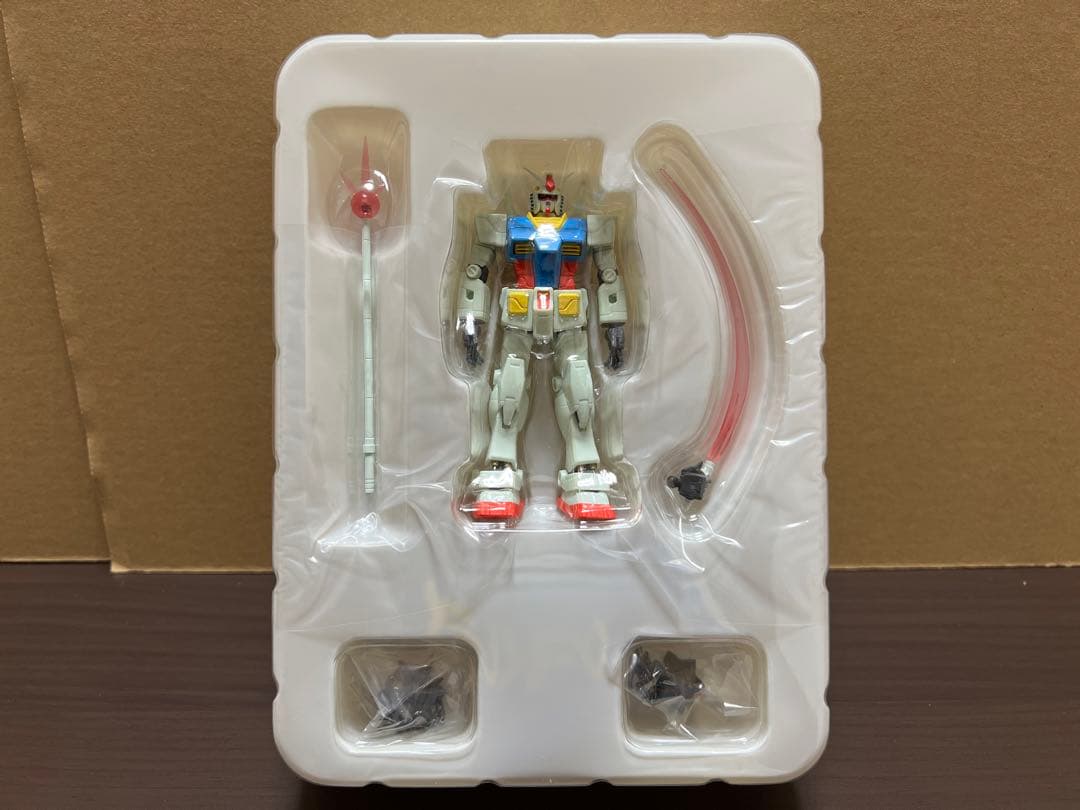 機動戦士ガンダムDVD-BOX 1&2 完全初回限定生産：特製アクションモデル付