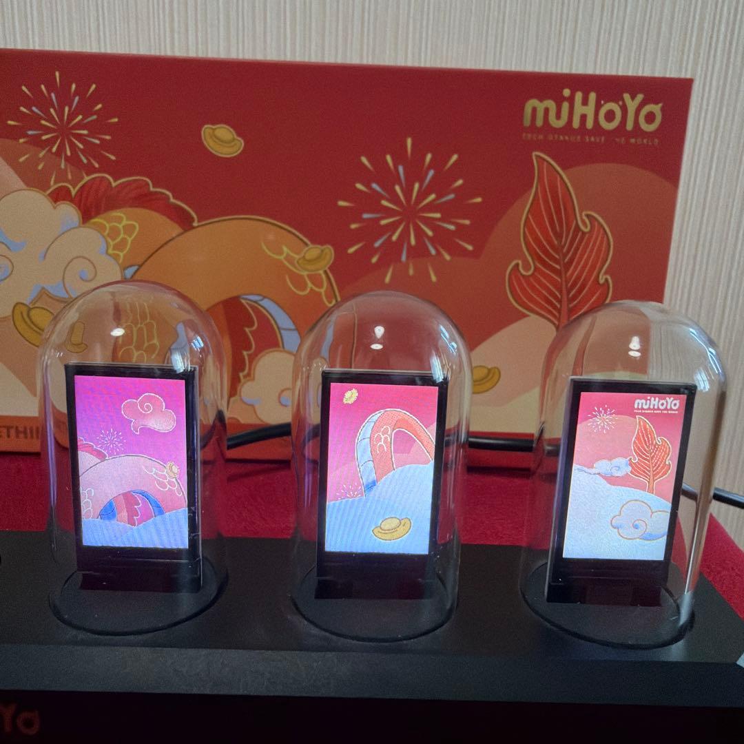 『原神』香菱（コラボ限定版に付属、デジタル表示管（ニキシー管）風の時計です。﻿