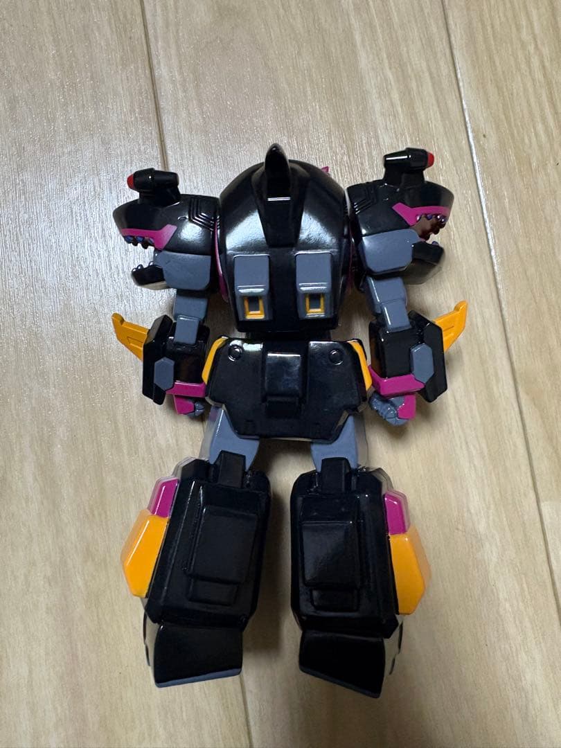 墓場の画廊 シャーク キング カイザー　ソフビ