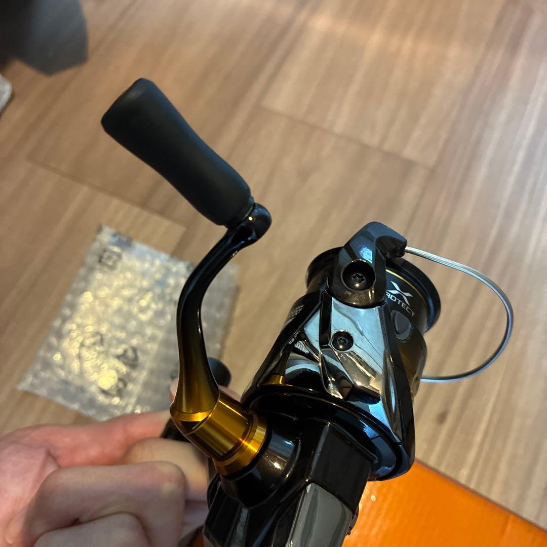 SHIMANO C2000SSPG スピニングリール