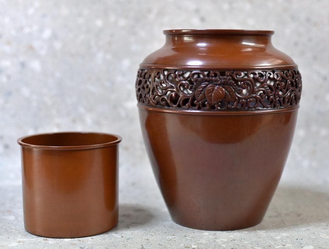 値下げ勝雲造　池坊、唐銅金属　薄葉田、花器　【極上品】花道　共箱