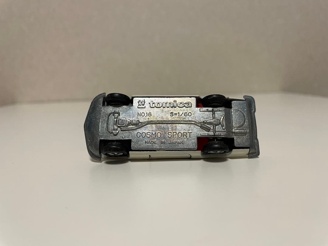 トミカ　16-1-1 コスモスポーツ　1Aホイール　　日本製　黒箱