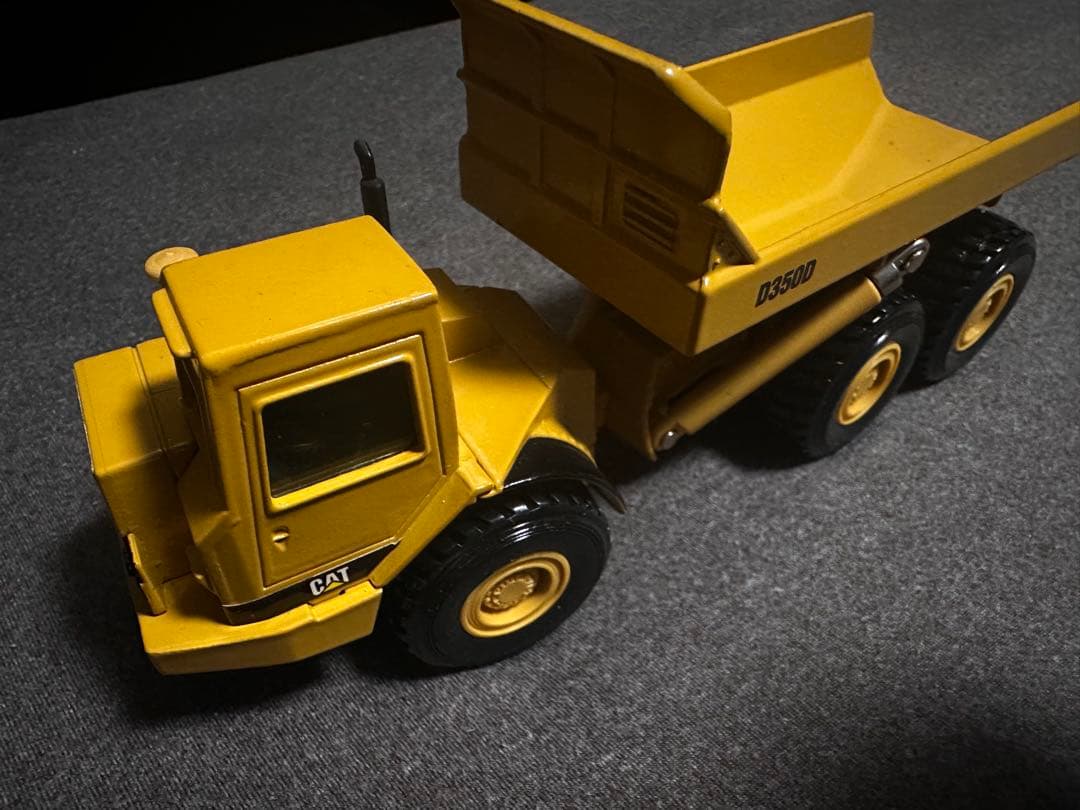 CAT D3500D 重ダンプ　建設機械　重機　トレーラーダンプ