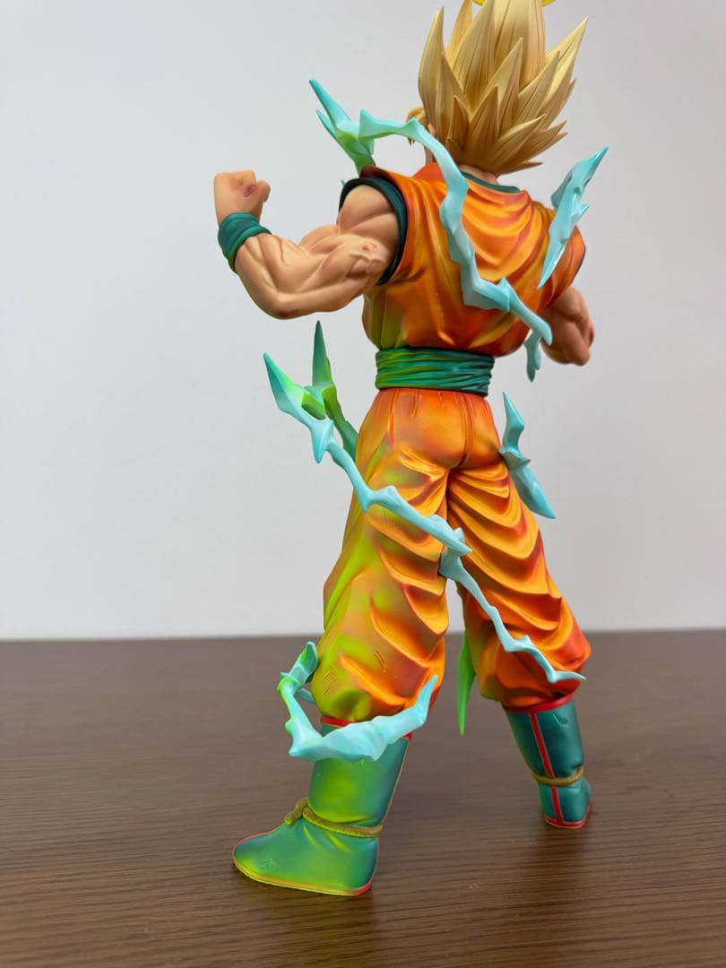 ドラゴンボール 孫悟空リペイント 三次元彩色　フィギュア