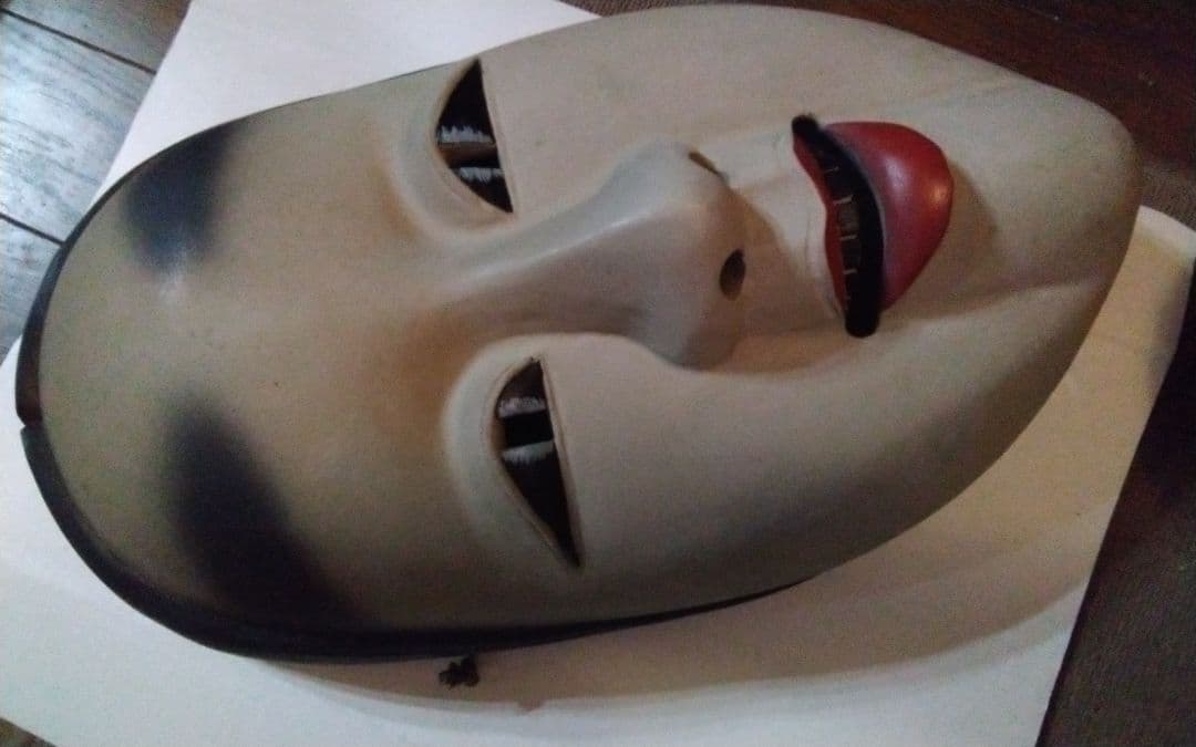 巨大　能面